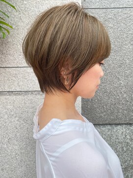 スリー(Th:ree) 大人可愛い20代30代40代丸みとくびれショートボブ◎
