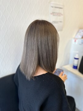 ハナヘアービューティーアンドネイル(hana×hari BEAUTY&NAIL) アッシュベージュ