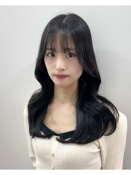 ワン バイ ジ エクト(One by The Ect) レイヤーロング似合わせカットフルバング暗髪アッシュブラック