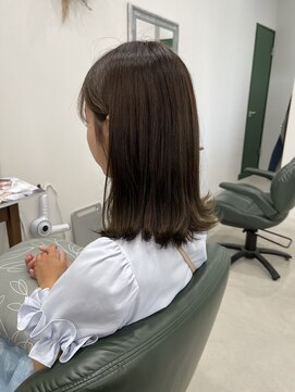 フー バイ セリナ(Fuu.by serina) 透明感ベージュカラー