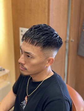 グルーマーズトウキョウ 渋谷店(GROOMER/S TOKYO) クロップスタイル フェードカット バーバースタイルメンズカット