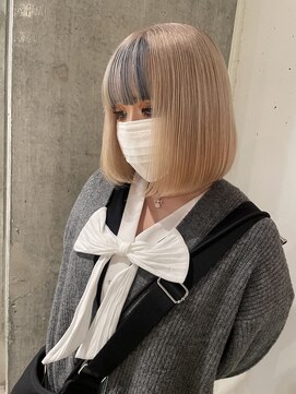 モニカ(MONIQA) ペールベージュ