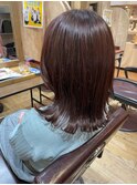 ピンクベージュ