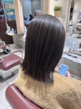 エム インターナショナル 春日部本店(EMU international) くびれロブの透け感カラー