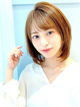アイビー(Ivy)の写真/【明るい白髪染め】トリートメント成分配合のこだわりのカラーでダメージレスにオシャレを楽しむ♪