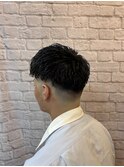 緩めアイロンパーマ×スキンフェード