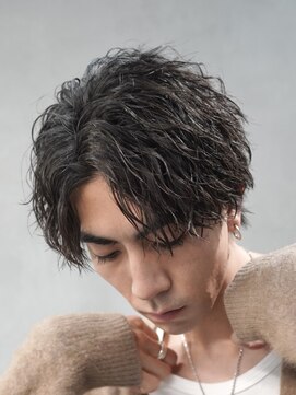 フィフスパーク(fifth PARK) 渋谷メンズミディアムパーマセンターパート緩めサーフカール