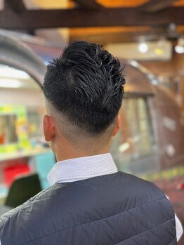 セヴィ(C Vie)の写真/【毎朝のセットが面倒・結局いつも同じスタイルに…そんな男性にもオススメ！自宅でも簡単＆時短が叶う☆】