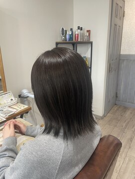 サンバイセライロ 千葉(SAN. by celilo) アッシュカラー【千葉駅】