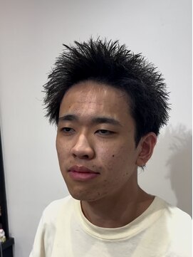 シャイン 大宮(SHINE) メンズカット/パーマ/ヘッドスパ/ブリーチ/眉毛/韓国/大宮/Men's