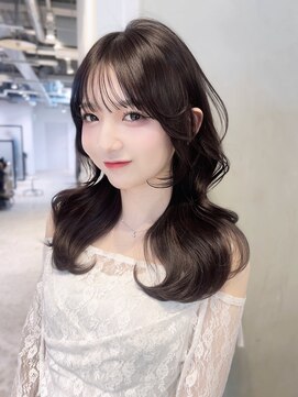 アルバム 池袋(ALBUM) 韓国ヘアロング顔周りレイヤーおくれ毛_F30790