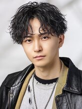 《波巻き×スパイラル》柔らかさと縦ラインのハイブリット◎［渋谷/メンズカット］