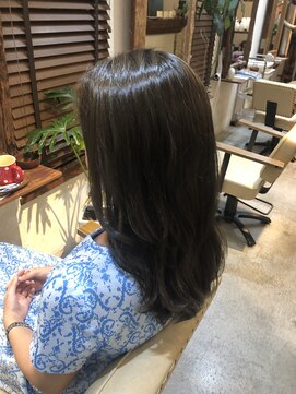 リゴッツ ドゥア プトゥリ(Regottz dua putri) カーキアッシュ＊