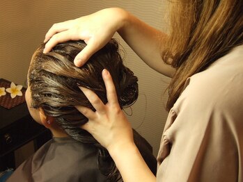 ルッカ ヘアーアンドスパ(lucca hair&spa)の写真/頭浸浴導入サロン！エイジングに特化したお悩みに合わせた豊富なスパで極上の癒しを…