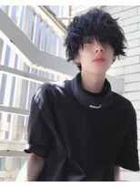 シン(syn) 前髪長めマッシュウルフ