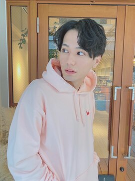 ルービック 難波(Rubik's) ナチュラルツイストスパイラルパーマ/センターパート