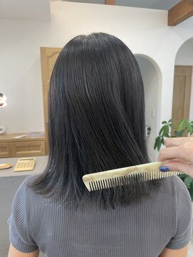 マール(MAAR) rich black / 切りっぱなし