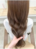 グレーベージュ