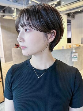 アイティーバイアルバム 八王子店(IT by ALBUM) ナチュラルショート_ハッシュカットフルバング_ba476001