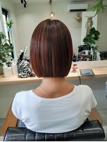 ウル(Ulu)&nbsp;切りっぱなしボブ