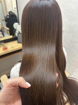 エクラート ミリア 船橋(ECLART milia) 動きのある美髪ロング｜髪質改善で叶える上品な仕上がり