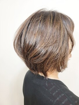 松本平太郎美容室 国立店 グラレイヤーボブ/30代40代50代60代