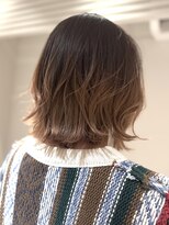 アンバー(Amber)&nbsp;グラデーションカラー“ミルクティーベージュ”×ヘイリーボブ