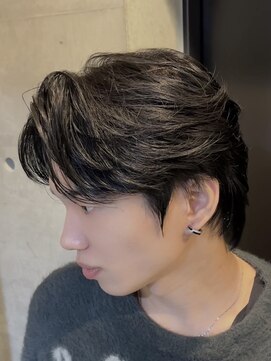 ブルニール 心斎橋(BLEUNIR) フェザーパーマ　似合わせカット　ハチ張り　センターパート