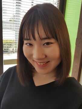 ムーン(MOON) MOON・ミディアムボブstyle