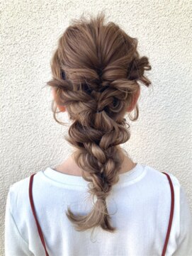 エイチ ヘア デザイン セカンド(h Hair Design 2nd.) 編みおろしアレンジ