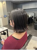暗髪×切りっぱなしボブ