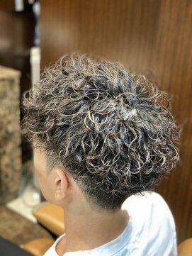 ヘアーモードキクチ 神田日銀通り店 神田ハードツイストスパイラル