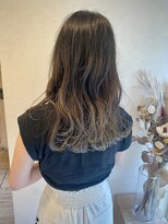 イソラヘアアトリエ(Isola hair atelier) 【Isola】レイヤーグラデーション×ロング