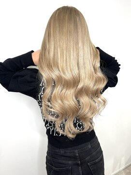 アルマバイロサ(ALMA by ROSA) ミルクティーハイベージュ×シールエクステ 担当SE-YA