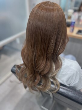 ネウィ 赤羽(newi) インナーカラー☆ミルクティーベージュ