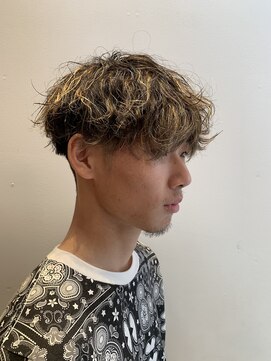 パイレーツ(Pirates Ushiwakamaru Style) 波巻きパーマ