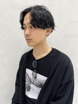 ウシワカマルエムティードット 富士宮店(USHIWAKAMARU MT.) メンズセンターパートスパイラル