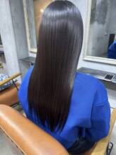 ゴエン(goen) 艶髪ロングスタイル