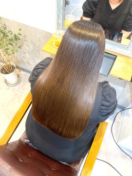 ネリネ きてみてまつど通り店(Nerine) 伊藤【髪質改善ストレート】