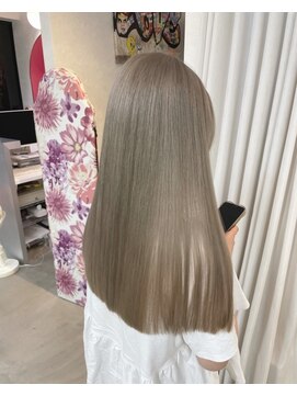 ボックスミコ(Box mico.) 艶感たっぷり☆ホワイトグレージュ