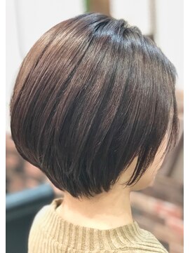 リノナ(Linona) 大人きれいな丸み前下がりショートスタイル【Linona/林　直徳】