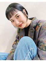 キピ(KIPI) 【早瀬忍　梅田中津】オン眉ぱっつん前髪×暗髪ショートボブ