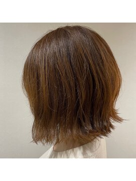 イーチ ヘアーアンドトータルビューティ(each hair&total beauty) 透明感アッシュベージュ☆/外ハネスタイル 《久保木真緒》