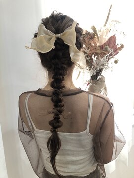 エルバイラビス 大宮(elu by lovis) 《momo》編みおろし/ナチュラル/ヘアアレンジ/エアリーロング