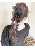 結婚式お呼ばれヘアW twin pony