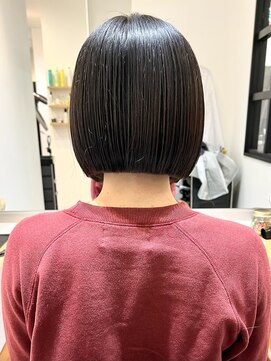 ラフ 新宿(Laff) 前下がりボブ 切りっぱなしボブ ショートボブ 縮毛矯正 髪質改善