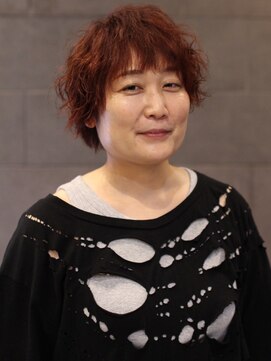 ディスコネクト(DISCO-N-NECT) オレンジブラウン　ブリーチなしカラー　プードルパーマ