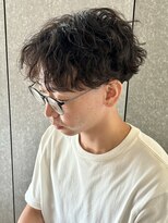 ニアウ 太田店(Niau)&nbsp;波巻きスパイラルパーマツイストスパイラルパーマセンターパート