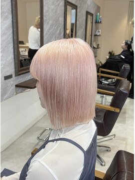 フサ(Fusa) ホワイトピンク