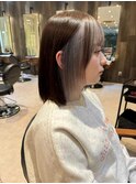 バングカラー/イヤリングカラー/グレージュ/ミディアムボブ